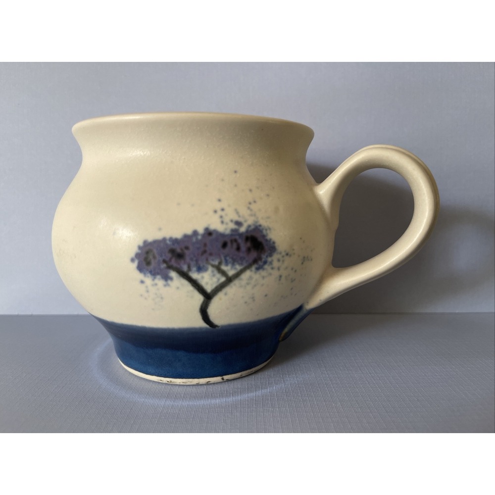Studio Art Pottery Coffee Cup Mug Tree Blue‎ Creamy White Farmhouse Nature Theme
